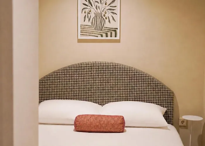 Sept Hongje Hotel 2*