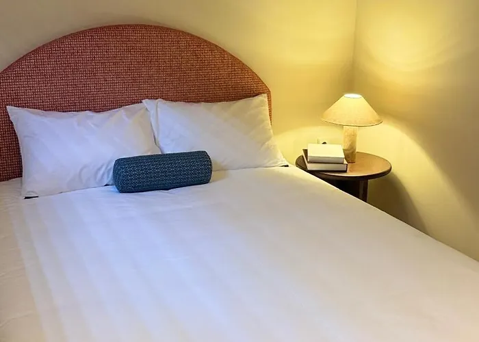 Sept Hongje Hotel